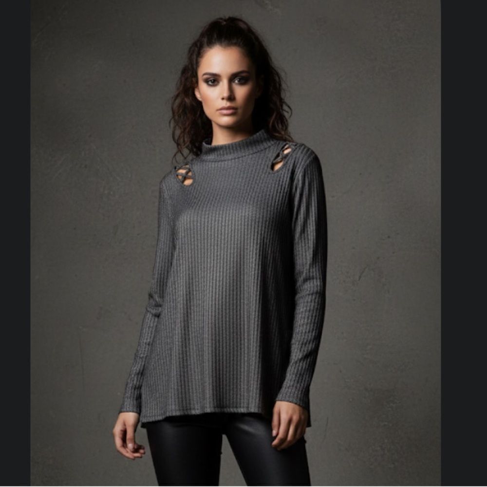 Take 50% OFF- Hannah Women's Fancy Top, Size-XL
